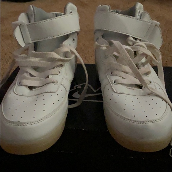 Light up shoes - Picture 2 of 2